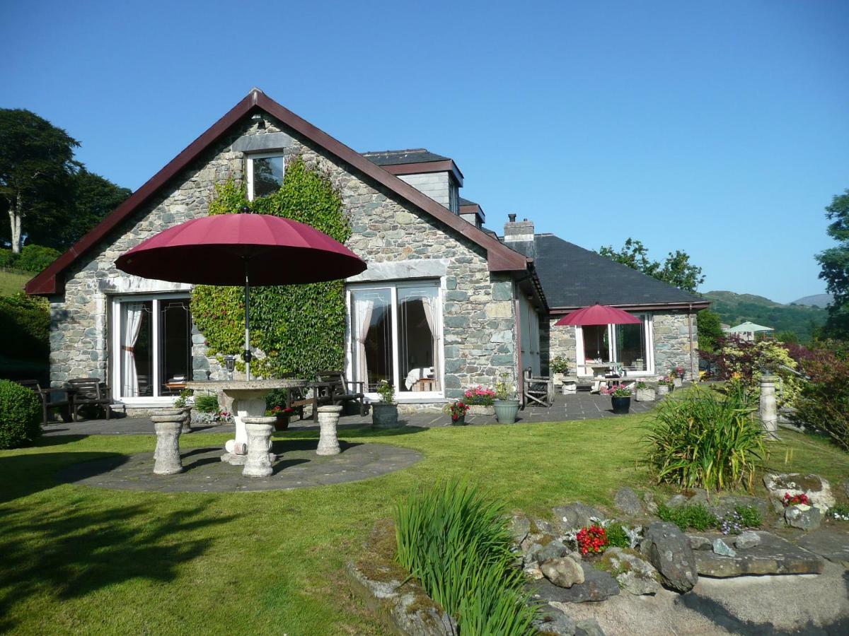 Heulwen Guest House Dolgellau Extérieur photo